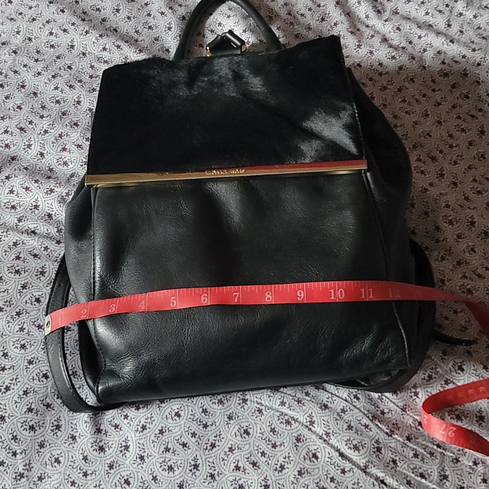 Backpack - Picture 7 of 7